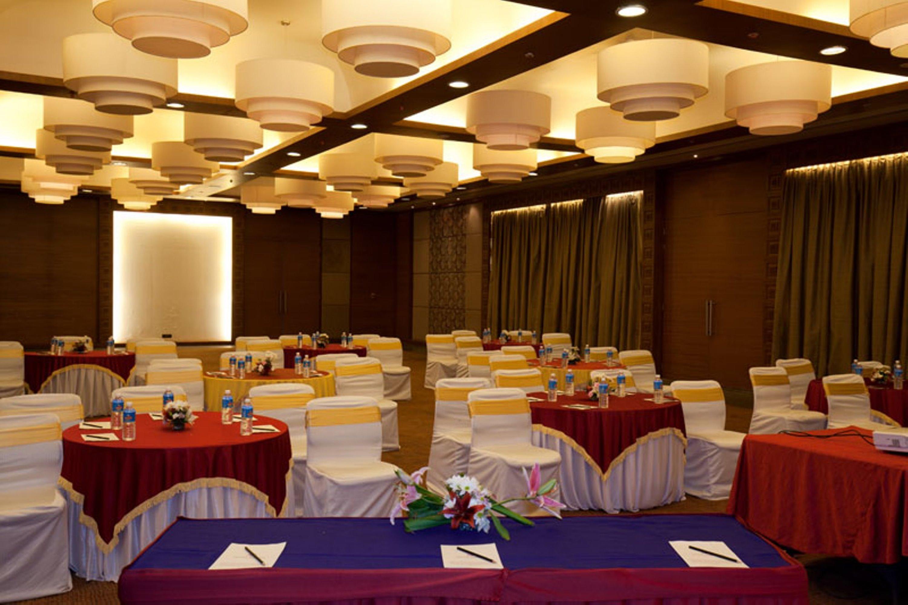 Royal Orchid Resort & Convention Centre, Yelahanka Bengaluru Zewnętrze zdjęcie