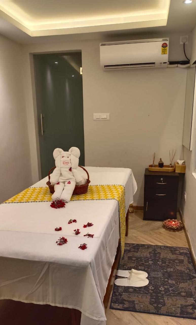 Royal Orchid Resort & Convention Centre, Yelahanka Bengaluru Zewnętrze zdjęcie